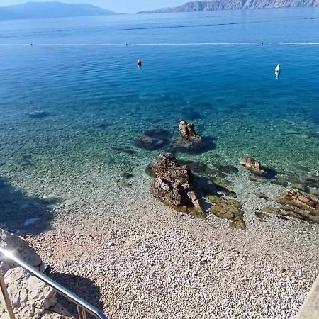 Apartments Maricic 200 Meters From The Beach Novi Vinodolski Esterno foto
