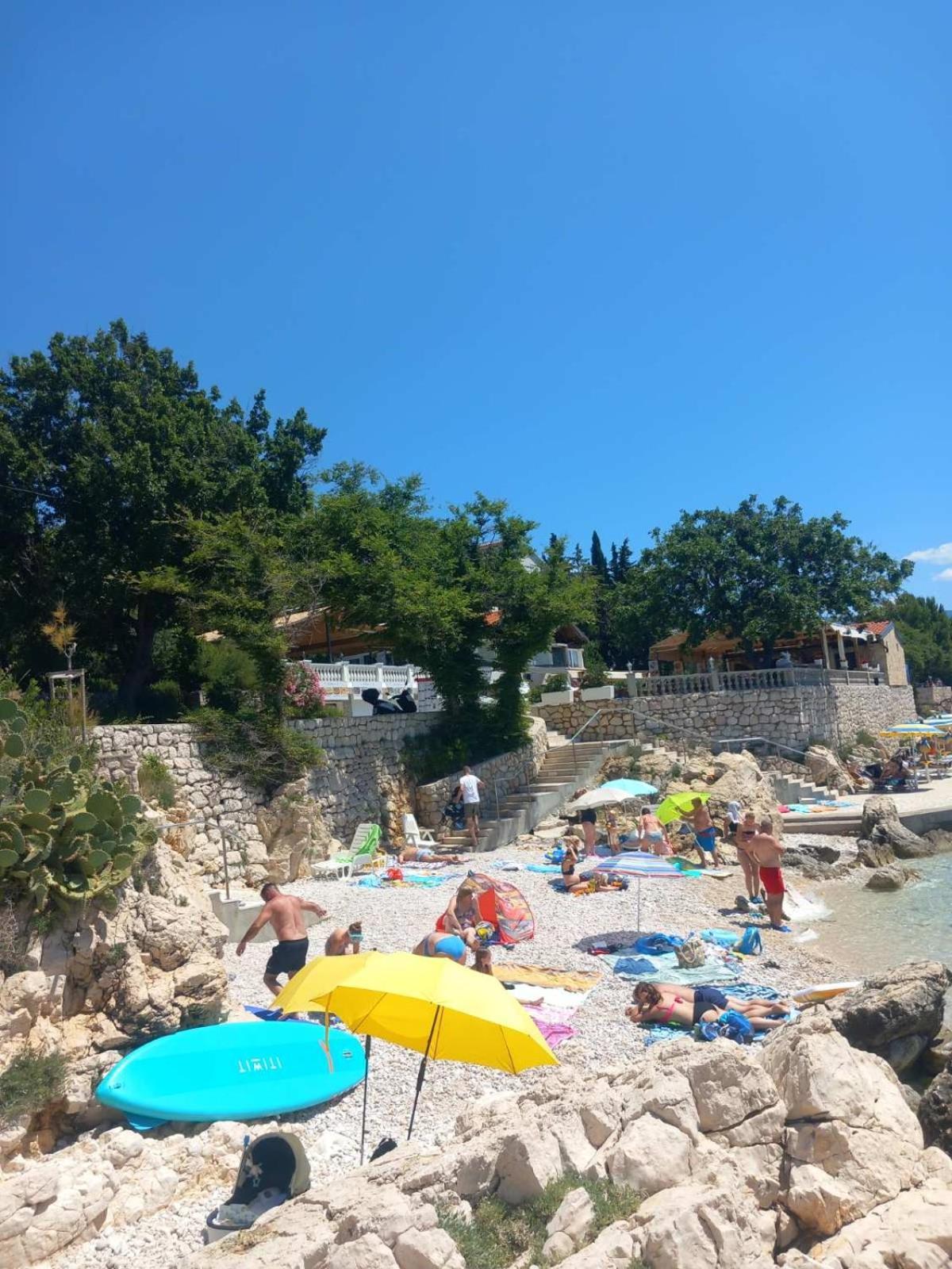 Apartments Maricic 200 Meters From The Beach Novi Vinodolski Esterno foto