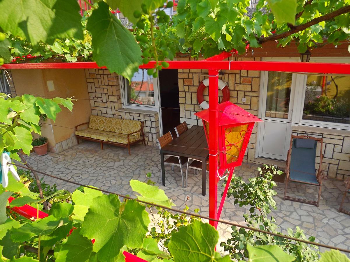 Apartments Maricic 200 Meters From The Beach Novi Vinodolski Esterno foto