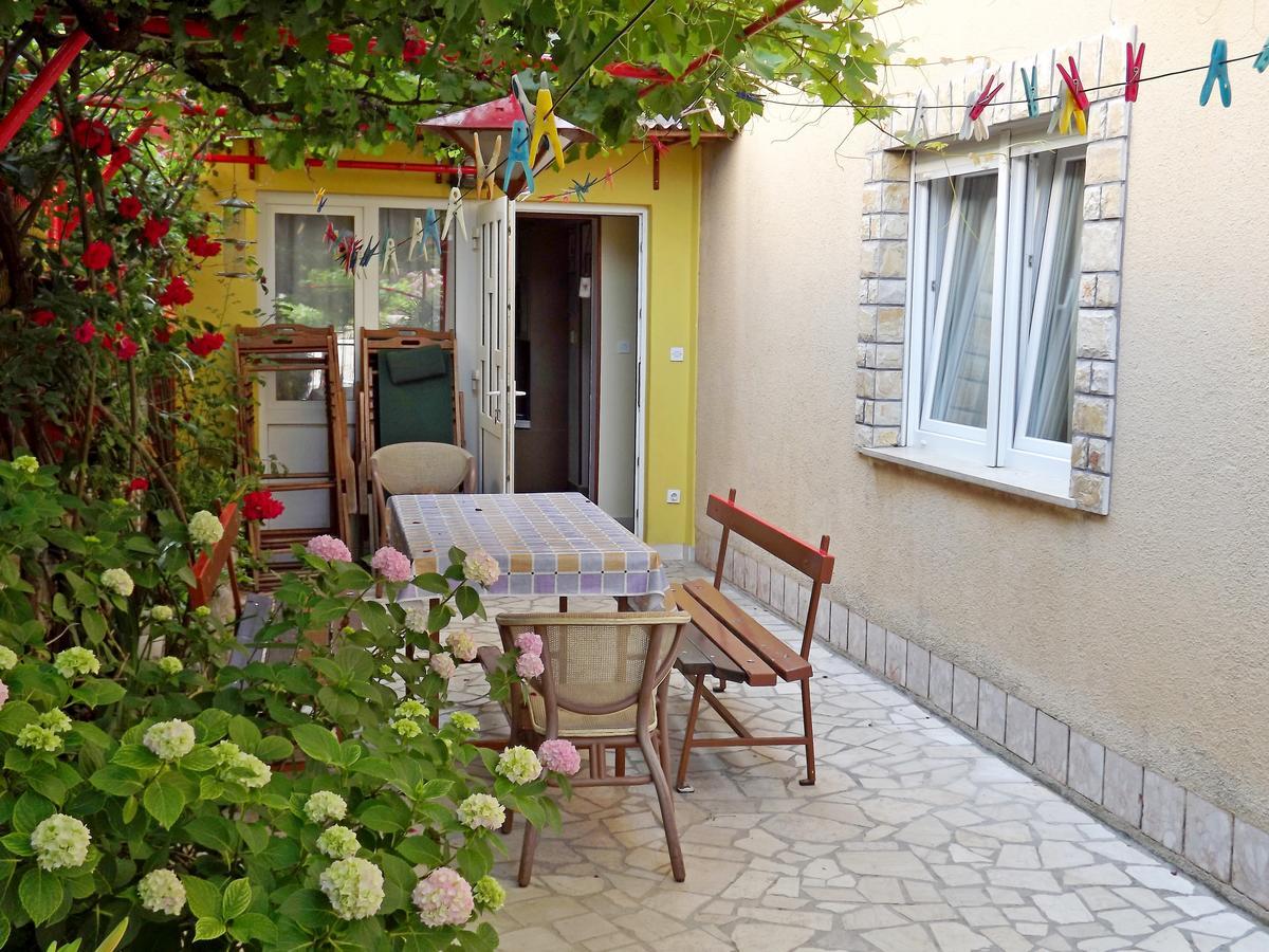 Apartments Maricic 200 Meters From The Beach Novi Vinodolski Esterno foto