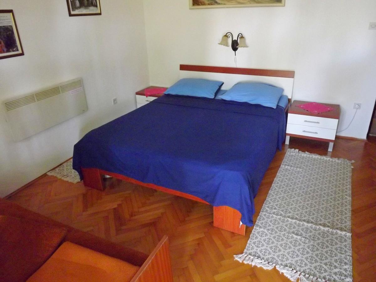 Apartments Maricic 200 Meters From The Beach Novi Vinodolski Esterno foto