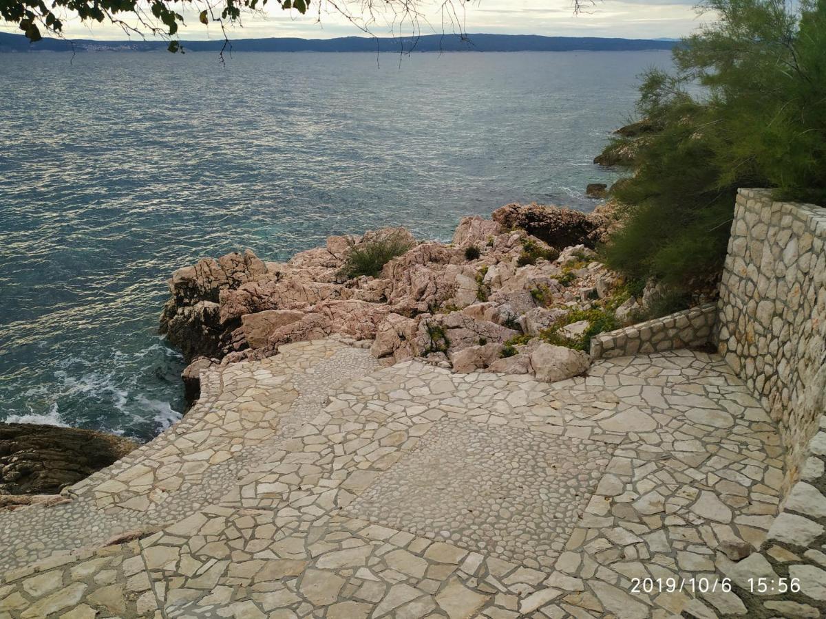 Apartments Maricic 200 Meters From The Beach Novi Vinodolski Esterno foto
