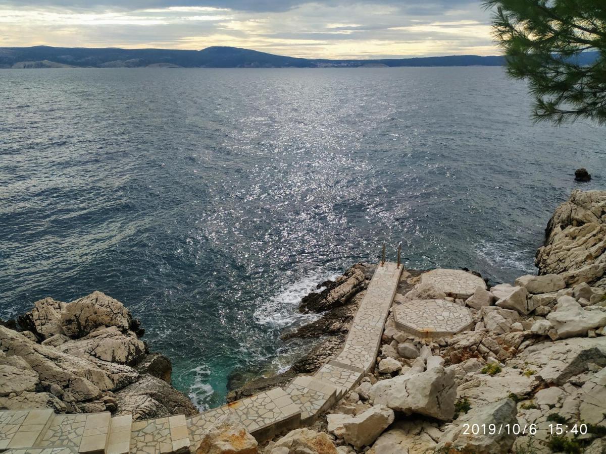 Apartments Maricic 200 Meters From The Beach Novi Vinodolski Esterno foto
